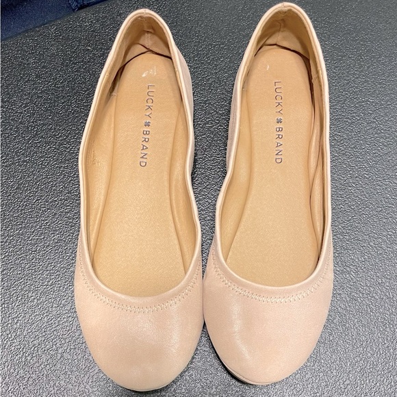 Lucky Brand Shoes - Lucky Brand Ladies Leather Flats Shoes, used in good condition. Size 8M